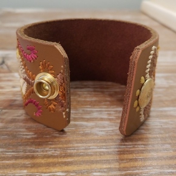 Upcycled Leather Cuff Bracelet Boho - Picture 5 of 6